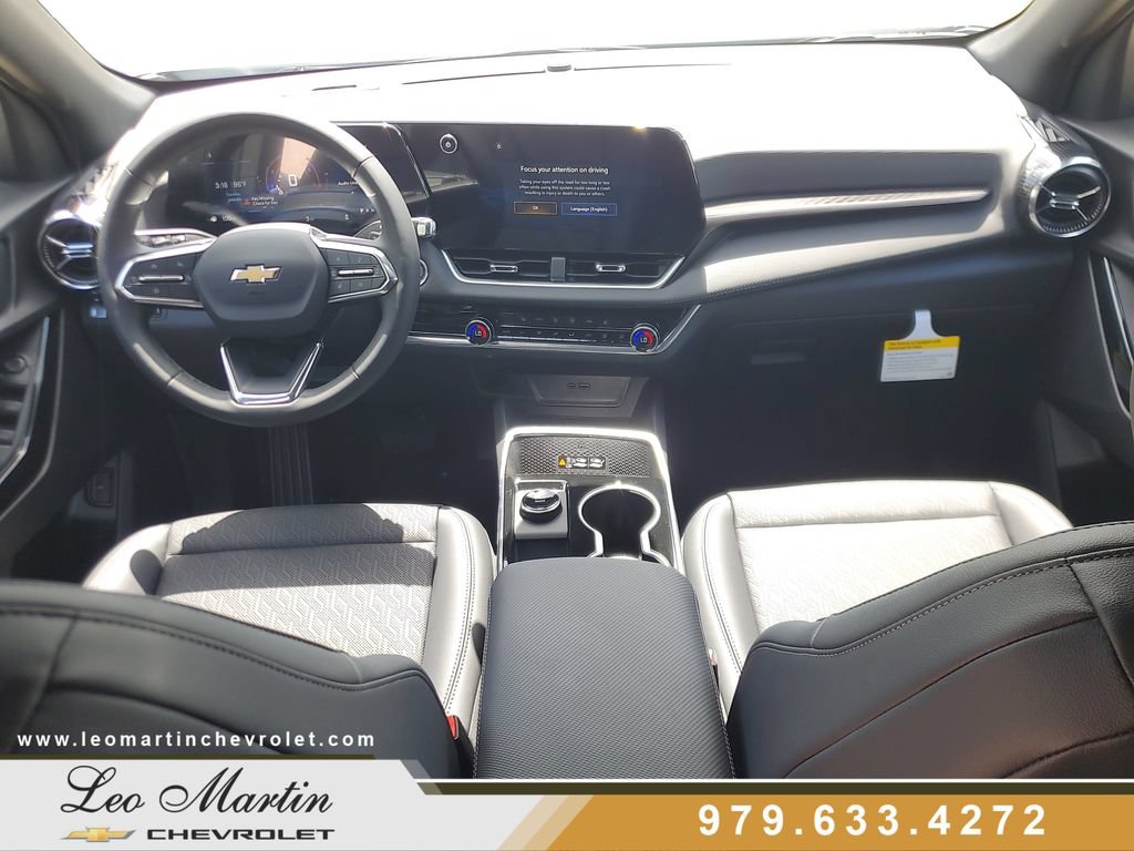 New 2026 Chevrolet Equinox LT w/ Convenience Package II FWD image 11