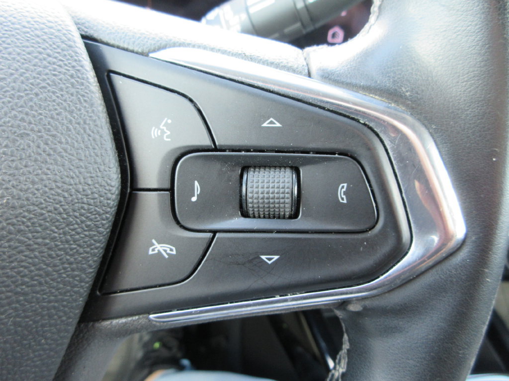 Certified 2024 Chevrolet Trax LT w/ Driver Confidence Package FWD image 26