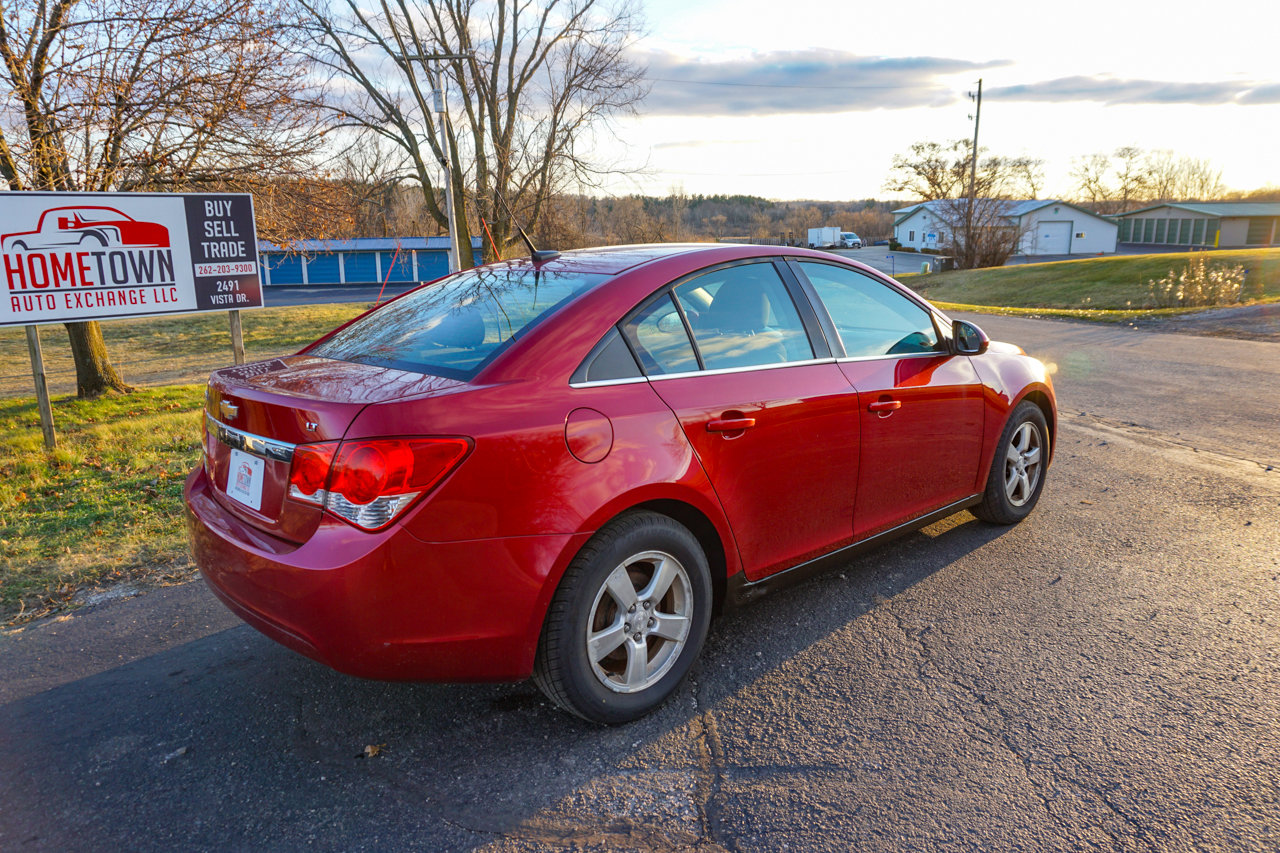 Used 2013 Chevrolet Cruze LT image 3