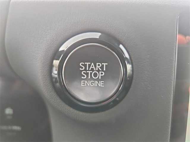 Used 2025 Lexus GX 550 image 17