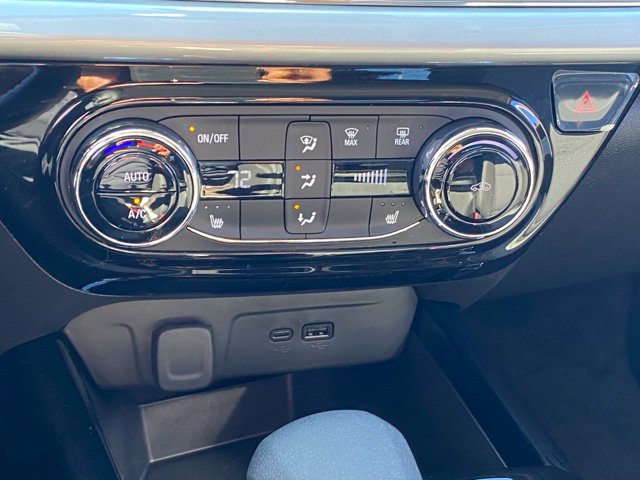Used 2026 Chevrolet Trax LT w/ Driver Confidence Package FWD image 18