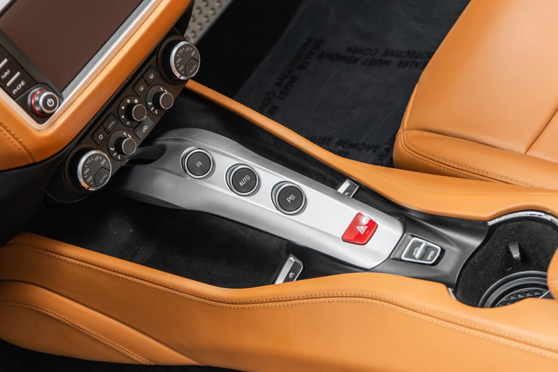 Used 2015 Ferrari California T RWD image 29