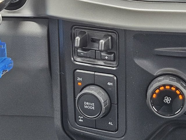 New 2026 Ford F250 XL w/ FX4 Off-Road Package AWD/4WD image 14