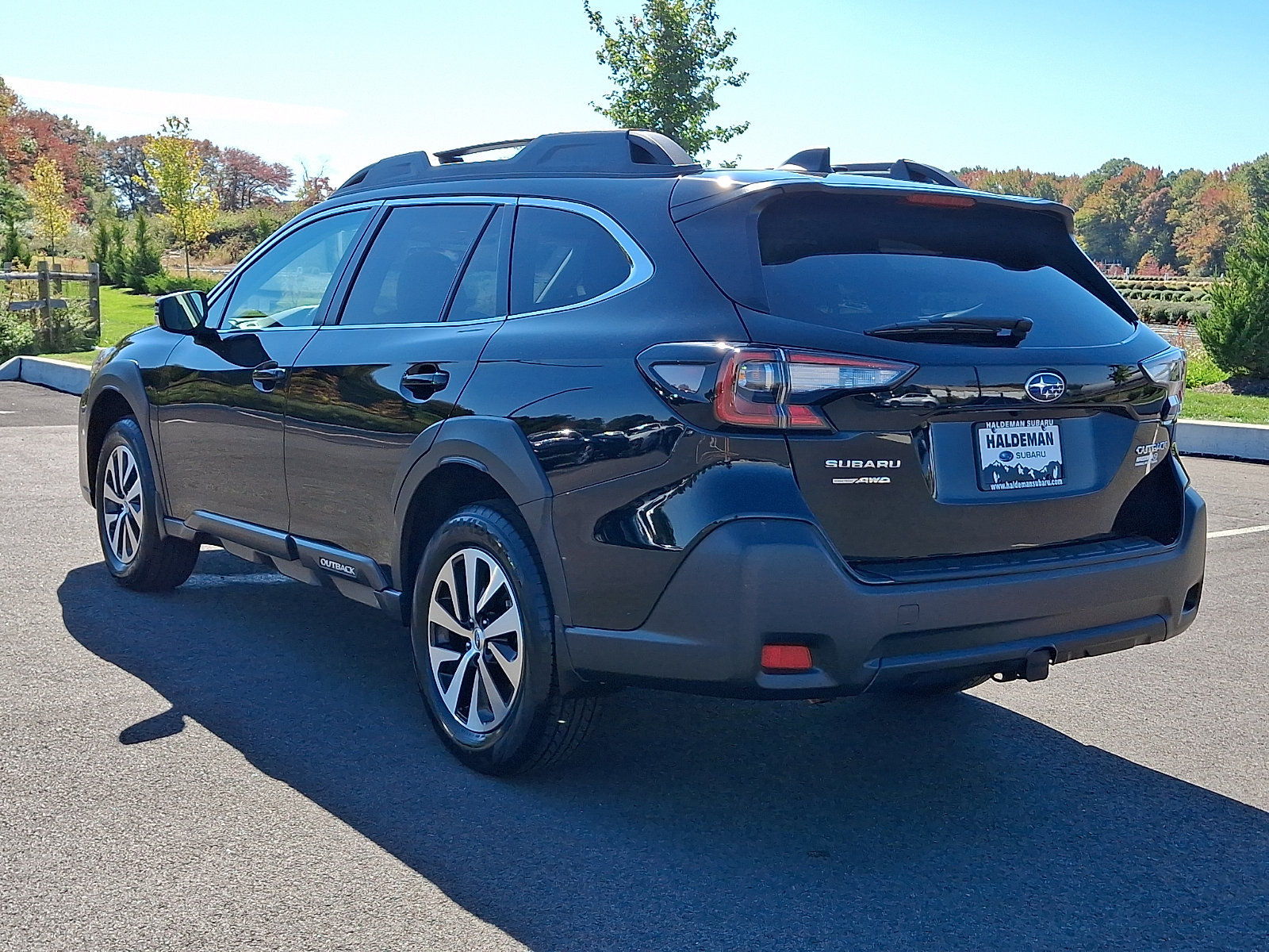 Certified 2025 Subaru Outback Premium AWD/4WD image 5