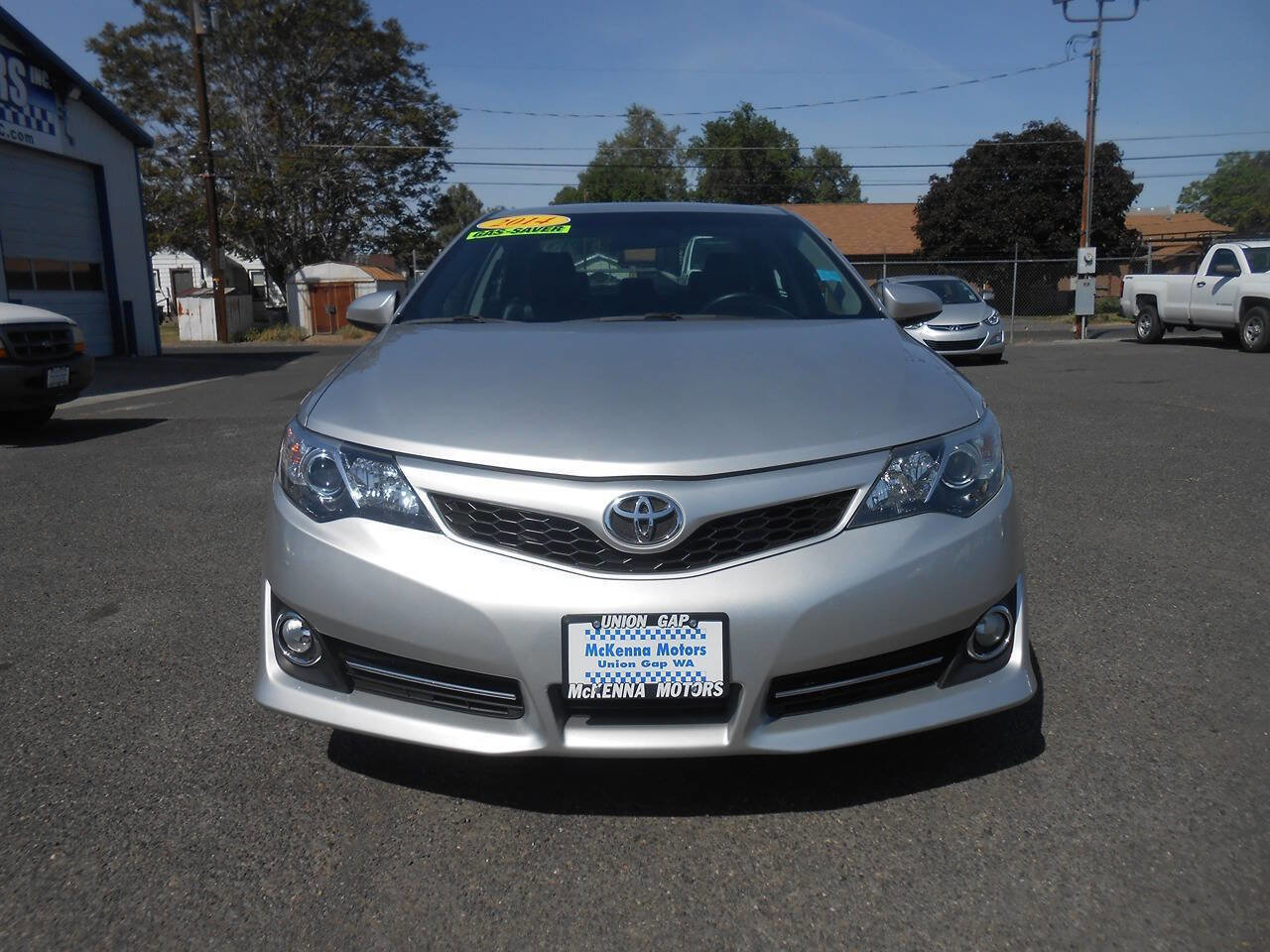 Used 2014 Toyota Camry SE w/ Fleet Convenience Package FWD image 4