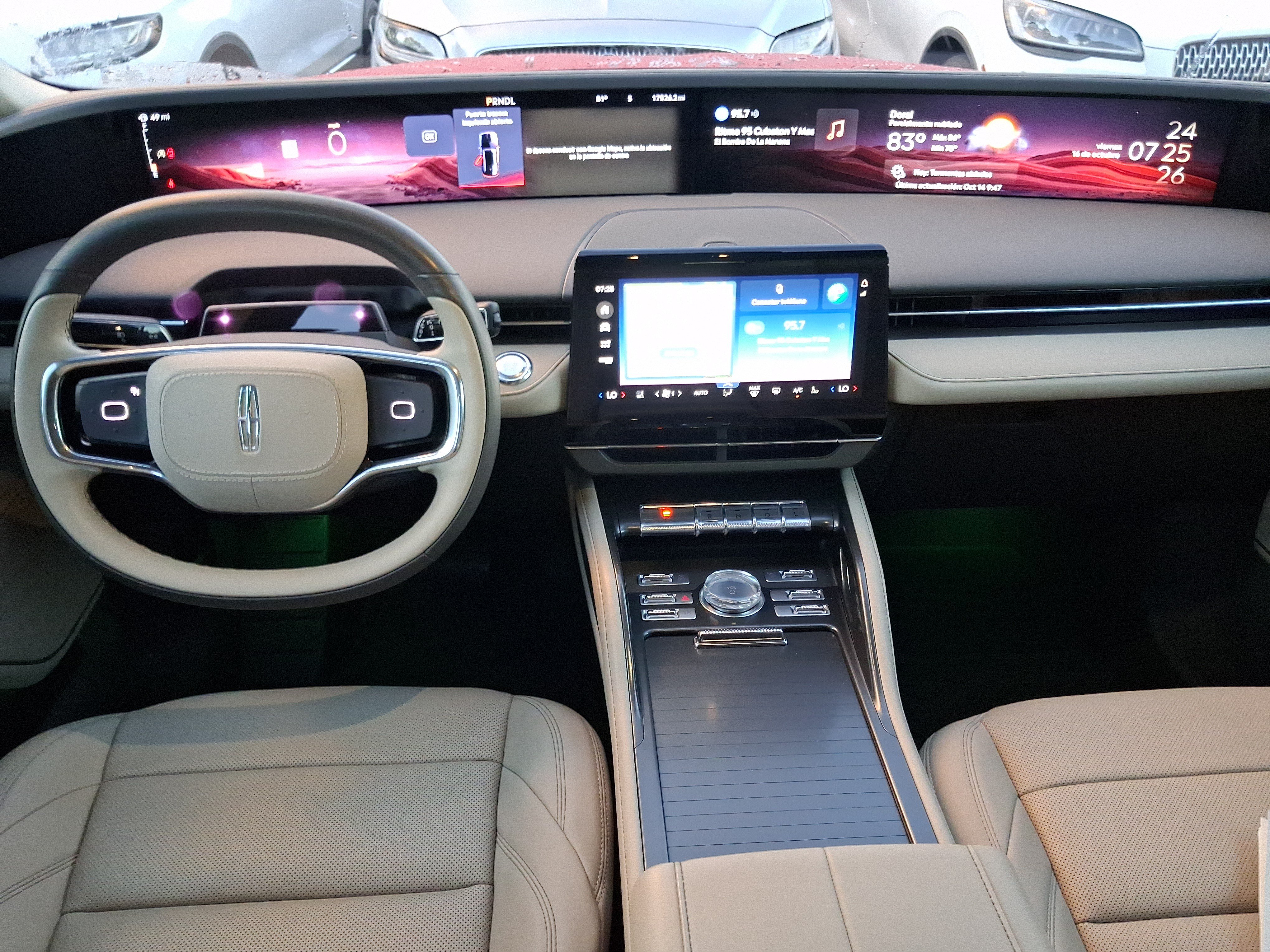 Certified 2024 Lincoln Nautilus Premier AWD/4WD image 7