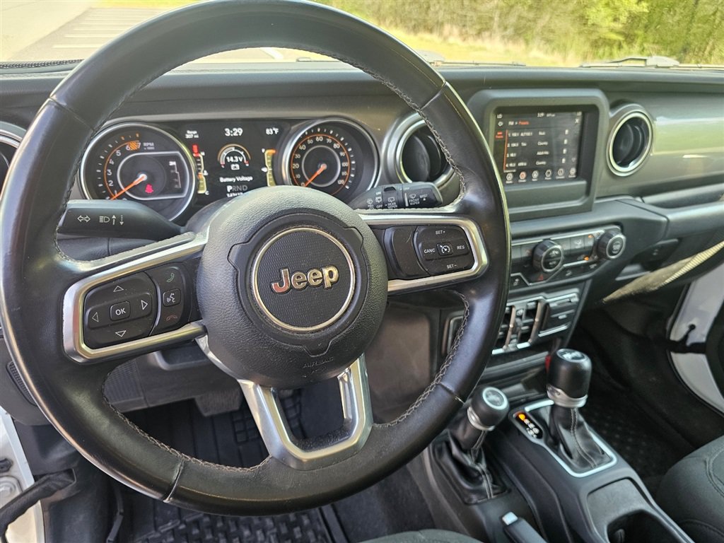 Used 2019 Jeep Wrangler Unlimited Sahara AWD/4WD image 5