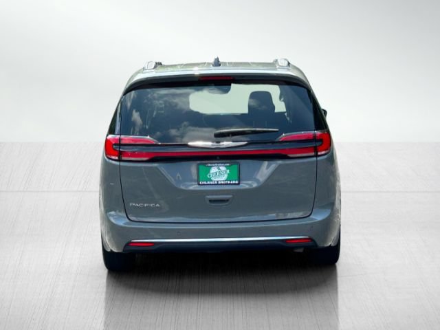Used 2022 Chrysler Pacifica Touring-L FWD image 5