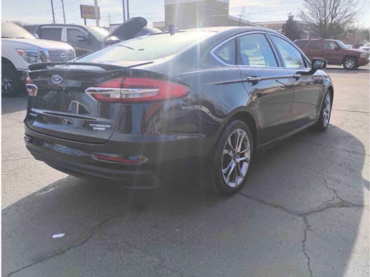 Used 2020 Ford Fusion Titanium image 7