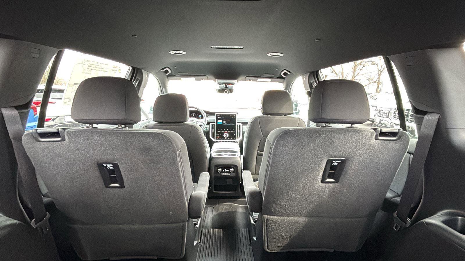 New 2026 GMC Acadia Elevation w/ LPO, Floor Liner Package image 31