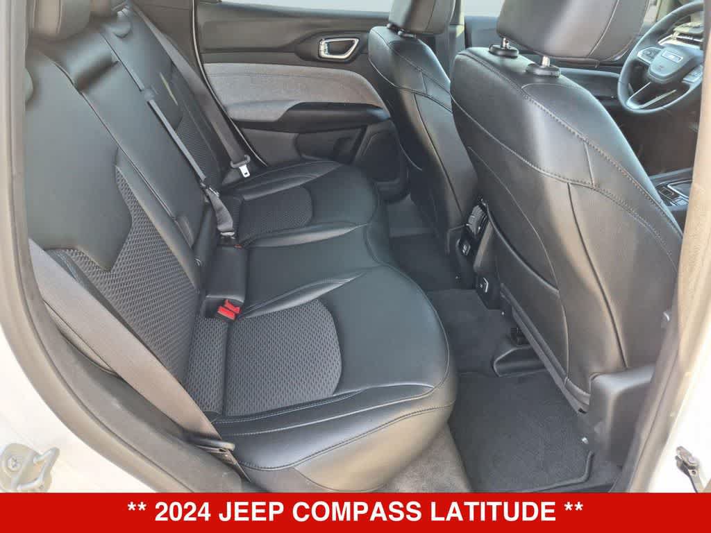 Used 2024 Jeep Compass Latitude AWD/4WD image 20