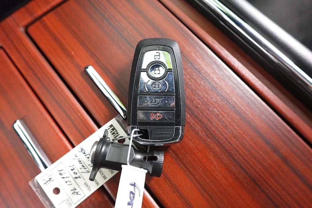 Used 2021 Lincoln Navigator L Reserve image 33