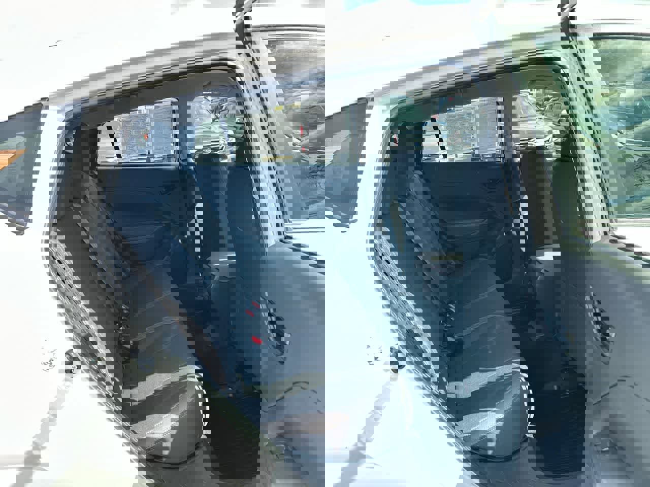 Certified 2024 Subaru Impreza 2.0i image 25