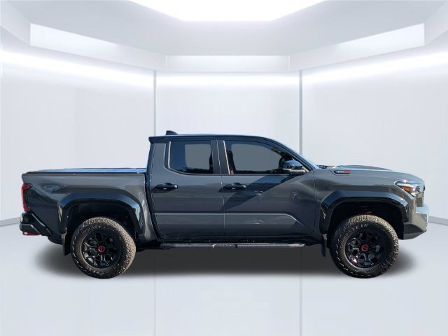 Certified 2025 Toyota Tacoma TRD Pro AWD/4WD image 4