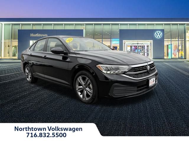 Used 2024 Volkswagen Jetta SE image 1