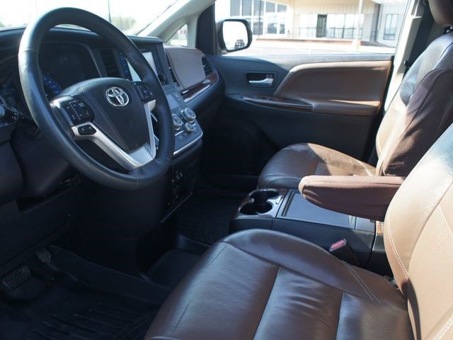 Used 2016 Toyota Sienna Limited Premium image 15