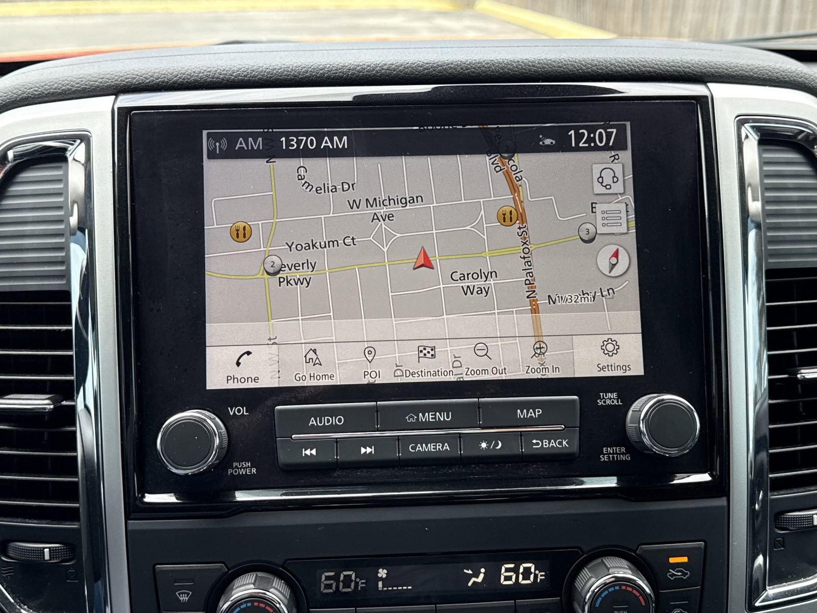 Used 2020 Nissan Titan SV w/ SV Convenience Package image 21