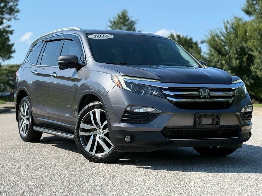Used 2016 Honda Pilot Touring image 2