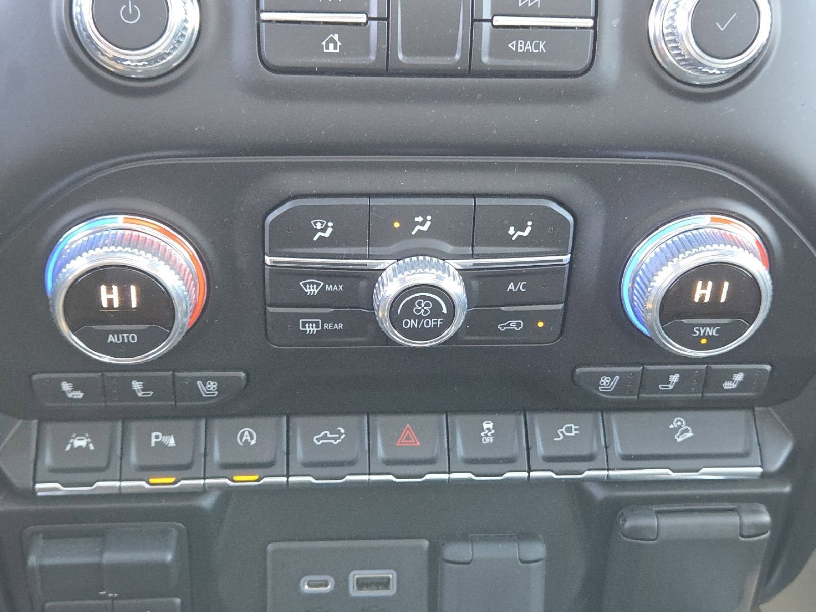 Used 2019 GMC Sierra 1500 SLT w/ SLT Premium Plus Package image 38