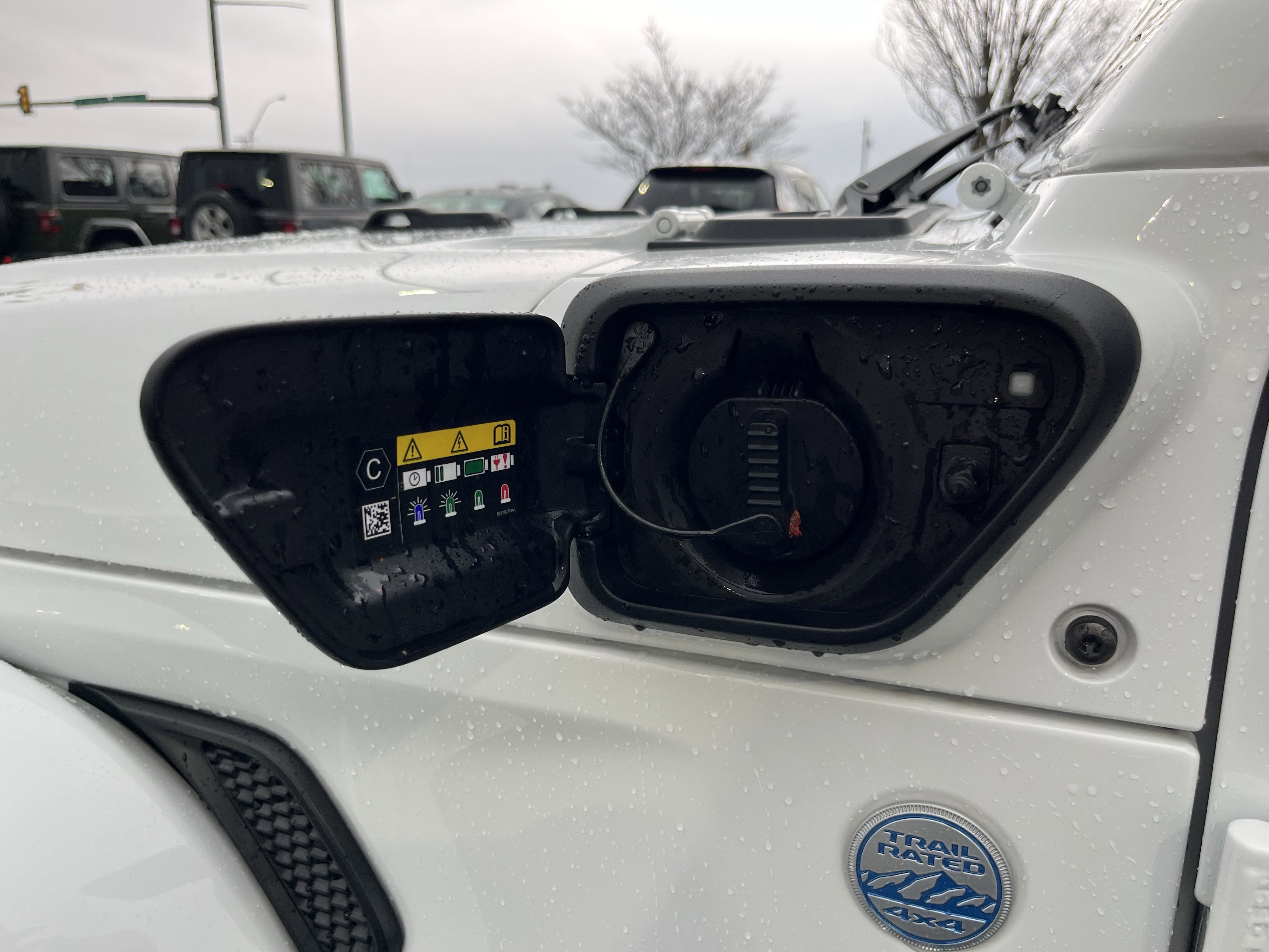 Used 2023 Jeep Wrangler Unlimited Sahara w/ Cold Weather Group image 12