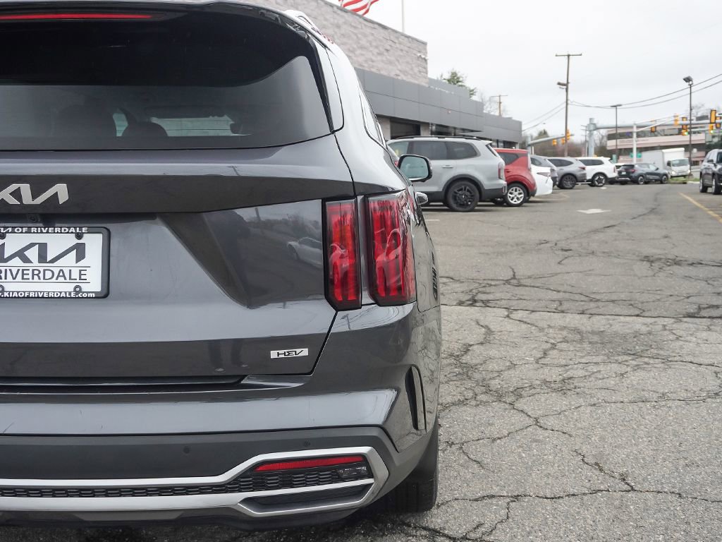 Used 2023 Kia Sorento SX Prestige image 21