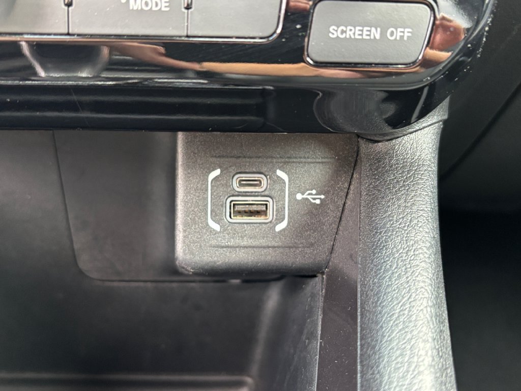 Certified 2024 Jeep Compass Latitude AWD/4WD image 27