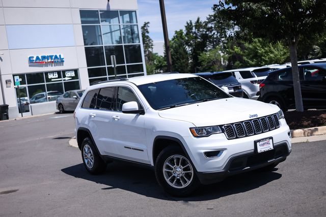 Used 2020 Jeep Grand Cherokee Laredo AWD/4WD image 2