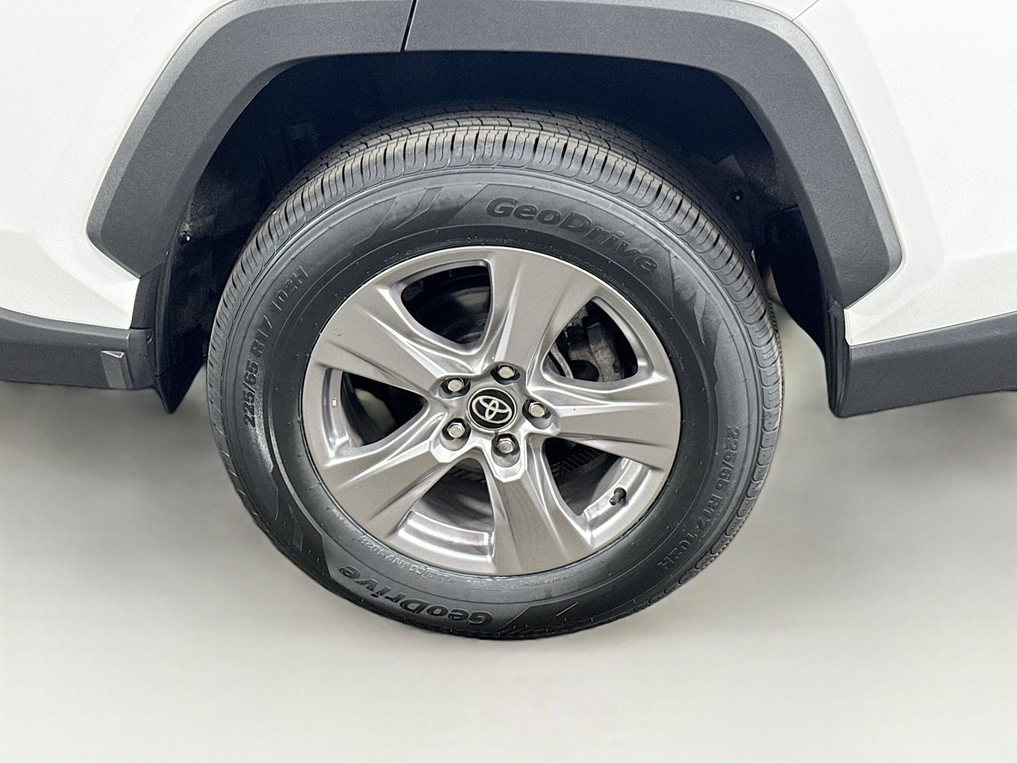 Certified 2025 Toyota RAV4 XLE w/ Weather Package AWD/4WD image 9