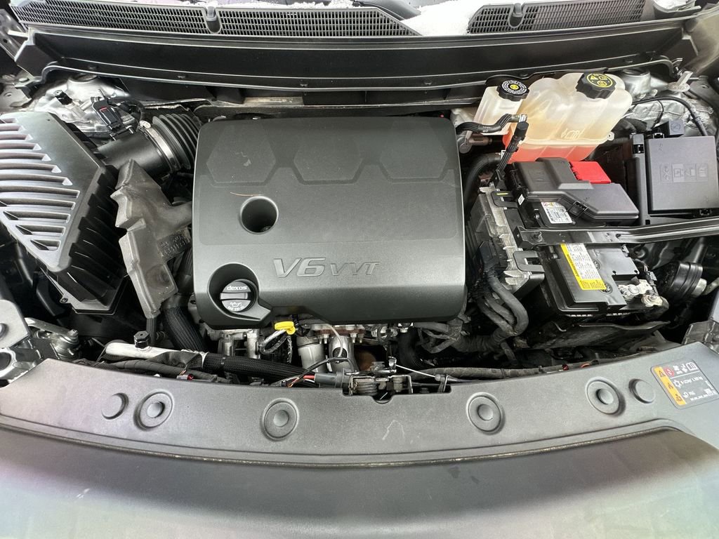 Used 2024 Buick Enclave Essence w/ Sport Touring Edition image 25