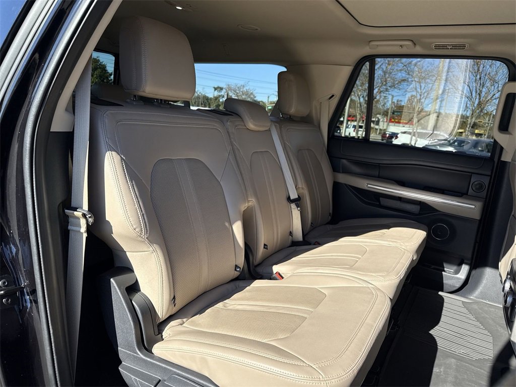 Used 2023 Ford Expedition Max Limited image 24