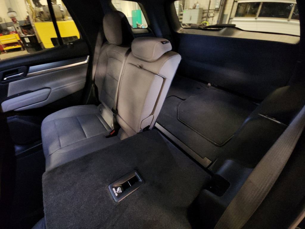 Certified 2025 GMC Terrain Elevation w/ Black Edition image 35