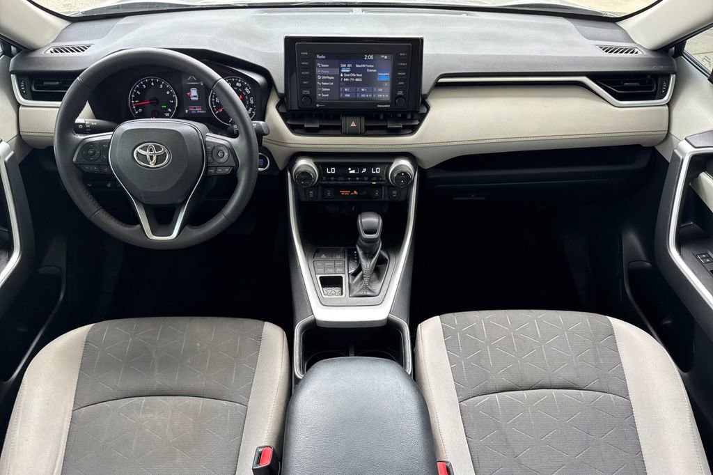 Used 2022 Toyota RAV4 XLE w/ Convenience Package AWD/4WD image 13