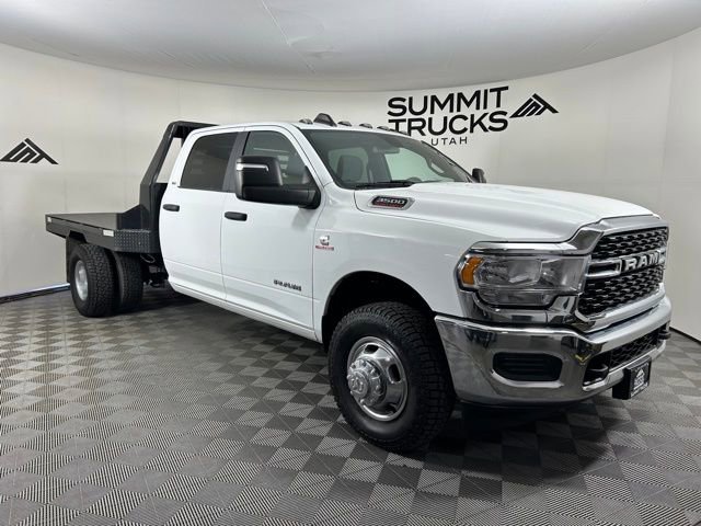 Used 2024 RAM 3500 SLT w/ Quick Order Package 2YG SLT AWD/4WD image 2