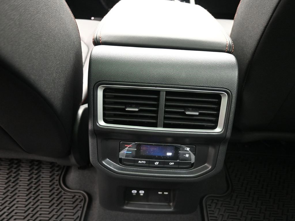 Used 2025 Volkswagen Atlas Peak Edition SE image 22