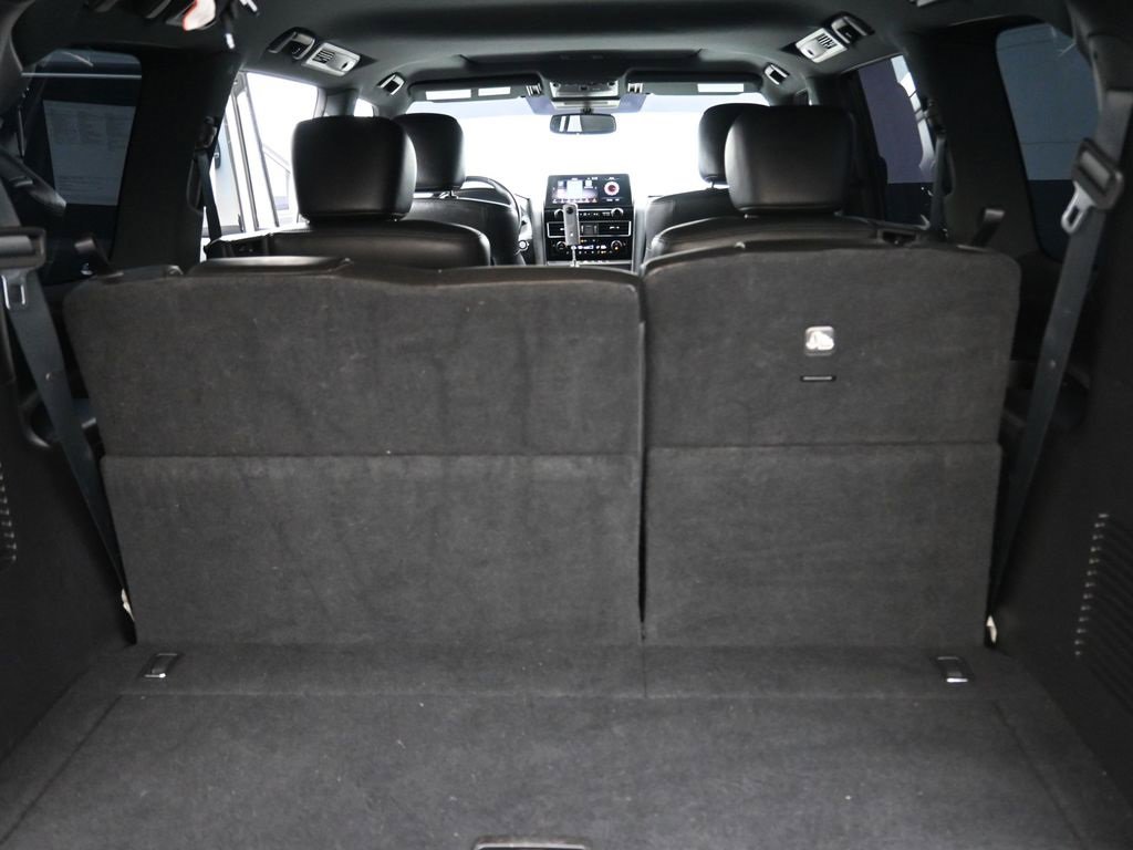 Used 2021 Nissan Armada SL w/ Midnight Edition Package image 17