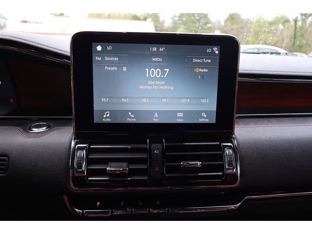 Used 2019 Lincoln Navigator Reserve image 35