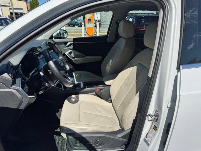 Certified 2022 Audi Q3 2.0T Premium Plus w/ Premium Plus Package AWD/4WD image 23