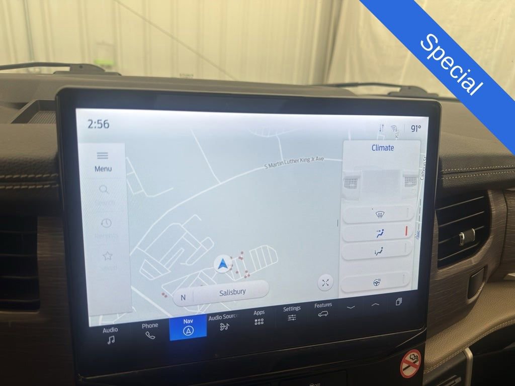 Used 2024 Ford Expedition Limited image 27