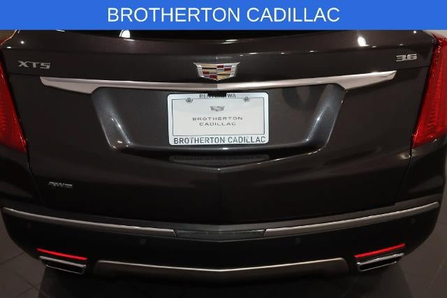 Used 2019 Cadillac XT5 Platinum AWD/4WD image 16