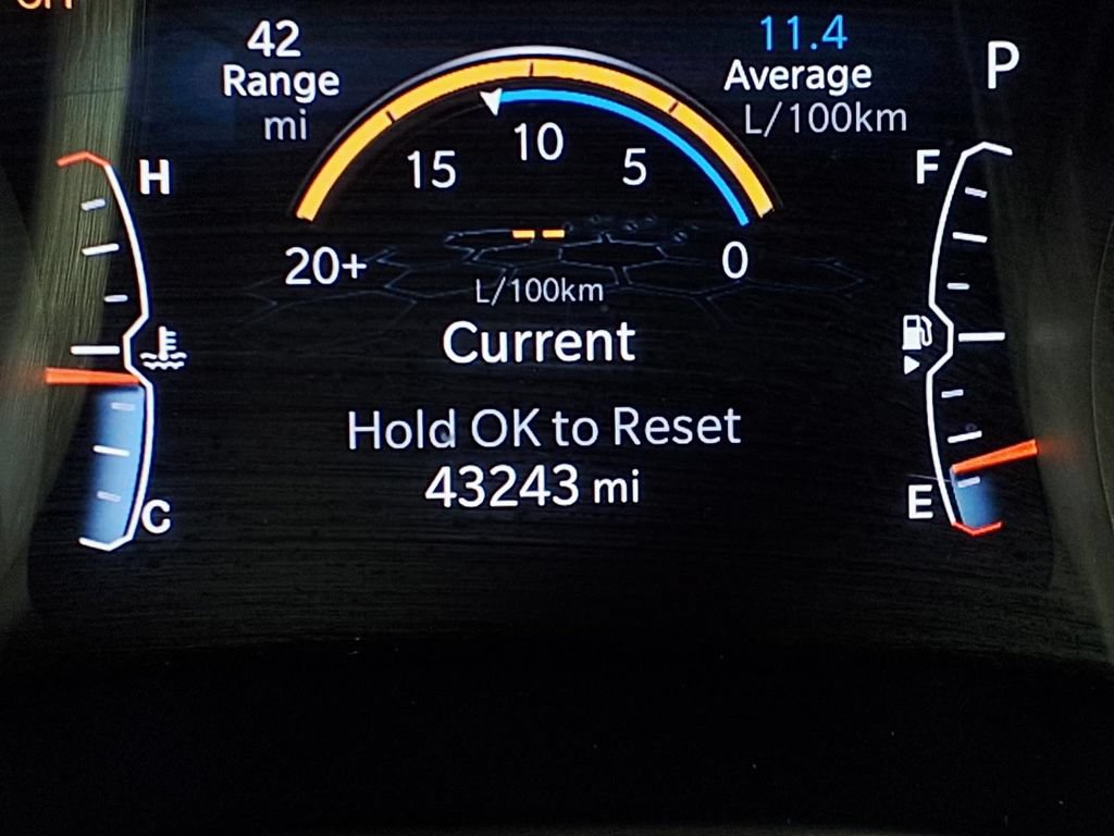 Used 2025 Jeep Compass Limited AWD/4WD image 17