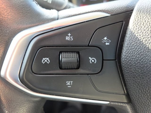Used 2021 Chevrolet TrailBlazer LT w/ Premium Seating Package FWD image 36