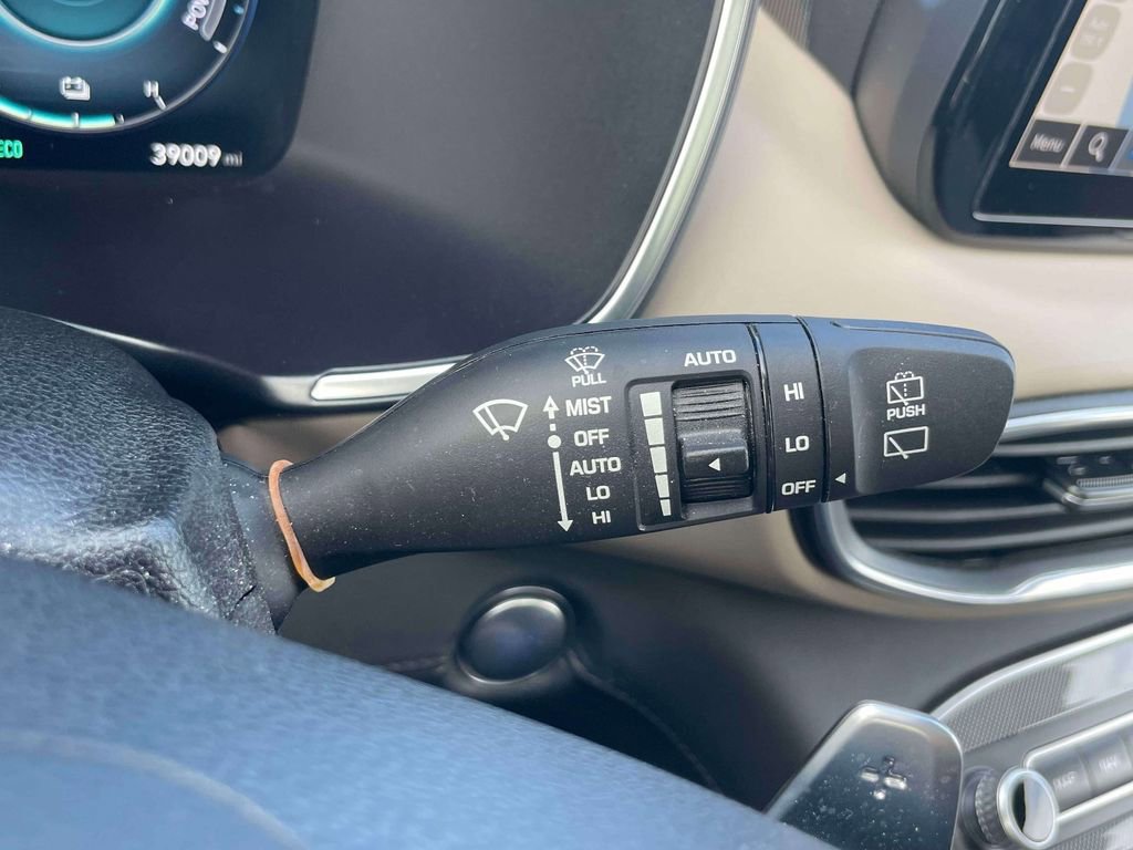 Used 2023 Hyundai Santa Fe Limited image 25
