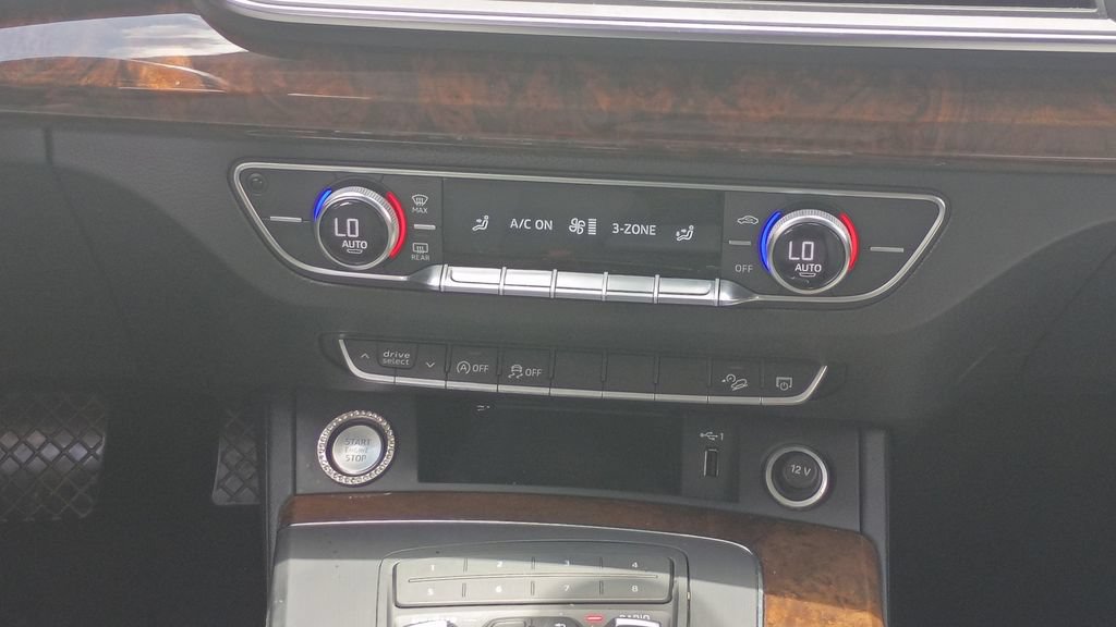 Used 2018 Audi Q5 2.0T Premium AWD/4WD image 22