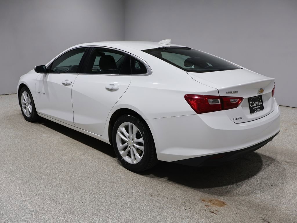 Used 2018 Chevrolet Malibu LT FWD image 4