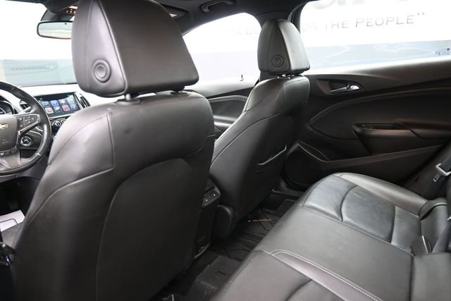 Used 2018 Chevrolet Cruze Premier FWD image 23