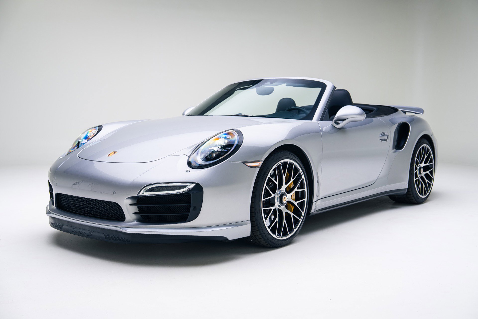 Used 2016 Porsche 911 Turbo S image 7