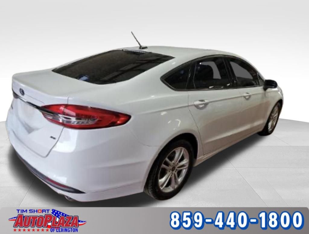 Used 2018 Ford Fusion SE image 7