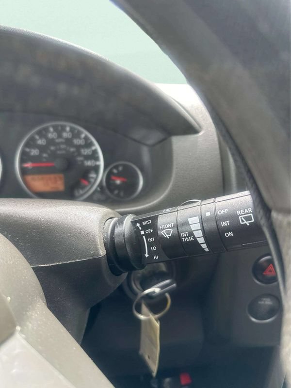 Used 2006 Nissan Pathfinder S AWD/4WD image 25