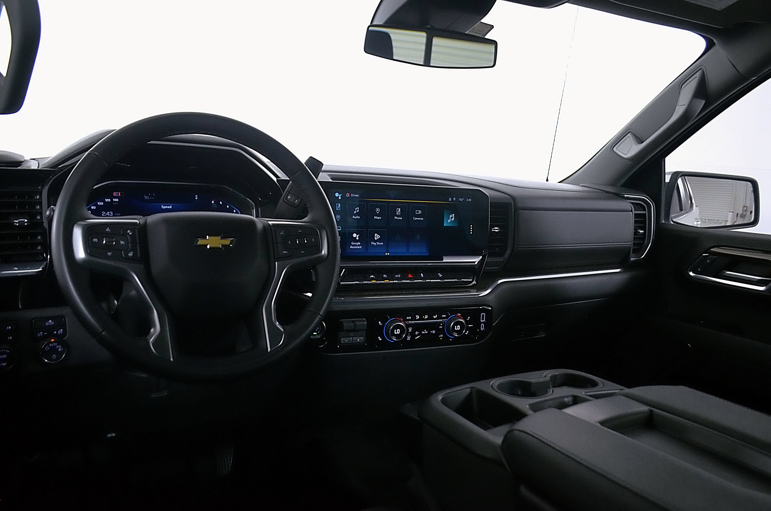 Used 2024 Chevrolet Silverado 1500 LT w/ Z71 Off-Road Package AWD/4WD image 20