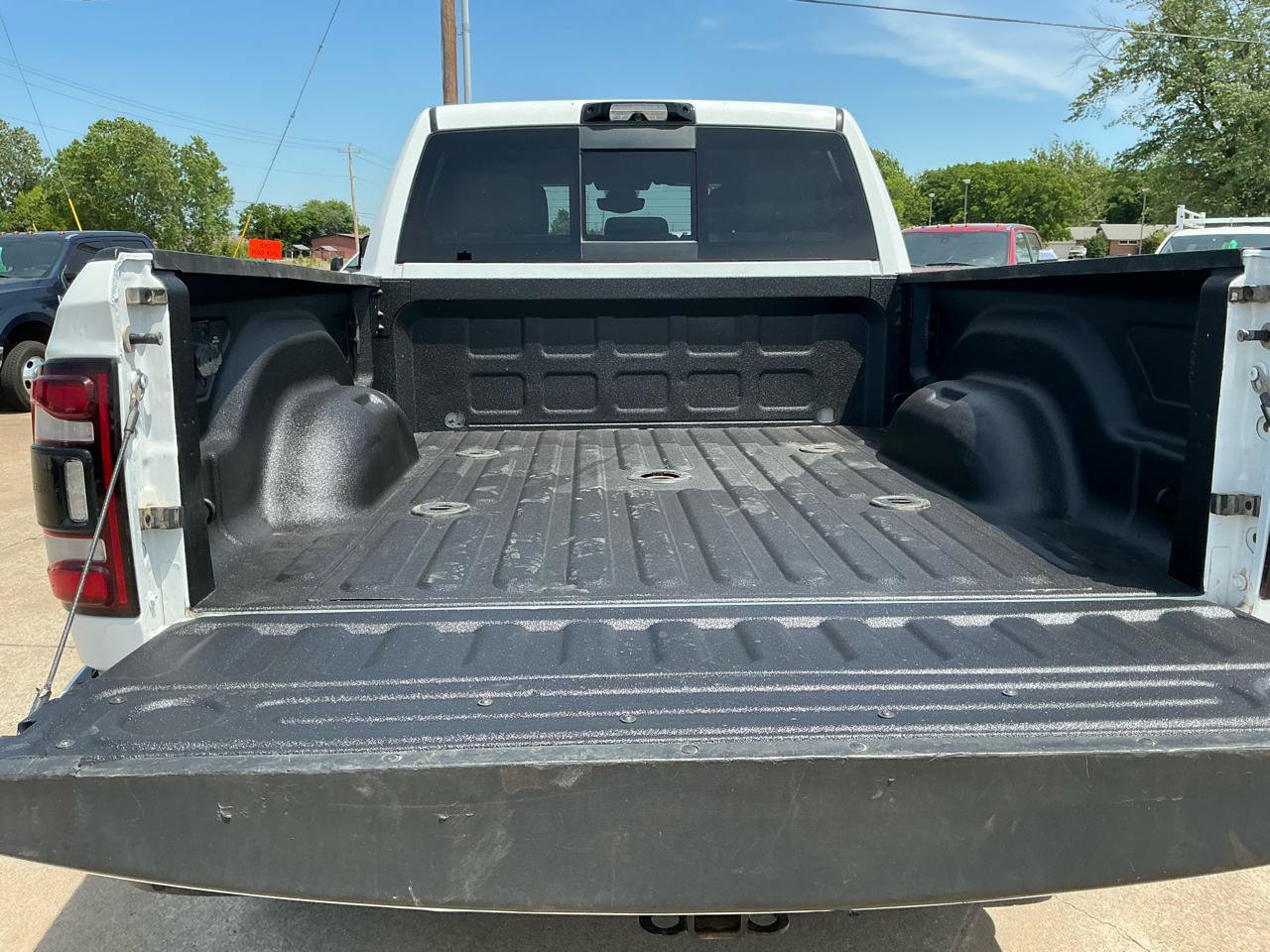 Used 2022 RAM 2500 Big Horn w/ Level C Equiment Group AWD/4WD image 8